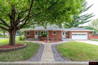 203 Haynes St, Mankato, MN 56001