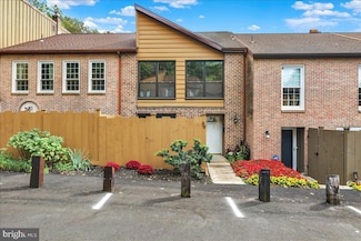 99 Burning Tree Ln, Reading, PA 19607