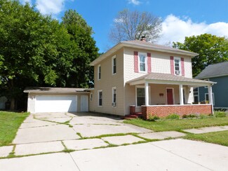 432 S Cass St, Berrien Springs, MI 49103