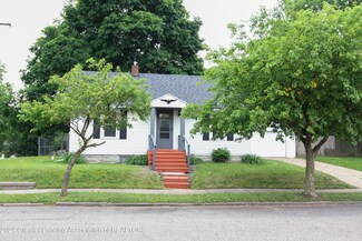 1364 Lansing Ave, Lansing, MI 48915