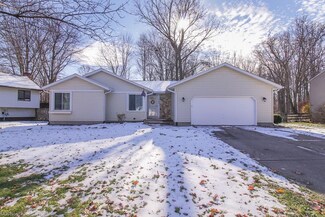 9136 Richards Dr, Mentor, OH 44060