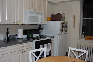 106 11th St Unit 20, Hoboken, NJ 07030