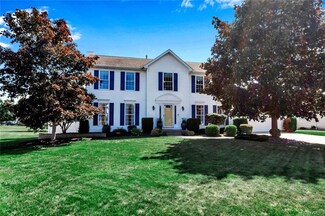 9351 Pine Breeze Ln, Clarence Center, NY 14032