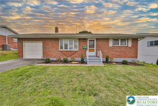 730 S 11th St, Allentown, PA 18103