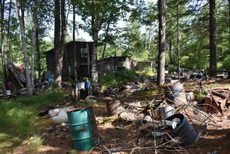 27 Sleepy Hollow Rd, Bryant Pond, ME 04219