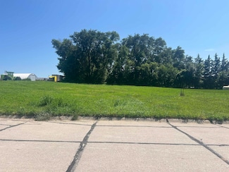 104 E 5th St, Hoskins, NE 68740