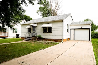 405 S Mickley St, Paullina, IA 51046