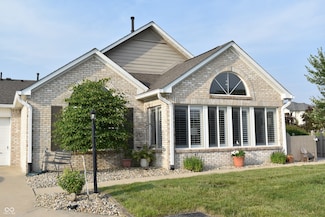 7357 Lake Lakota Dr, Indianapolis, IN 46217