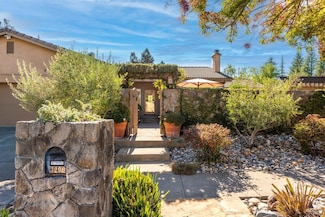 3200 Twin Oaks Dr, Napa, CA 94558