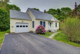 7 Smith Ave, Old Orchard Beach, ME 04064