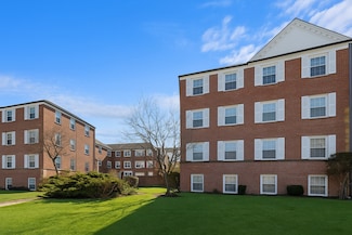 2228 Central St Unit 3, Evanston, IL 60201