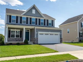 813 Hendon Ln, Catasauqua, PA 18032