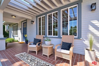 4057 W 8th St, Los Angeles, CA 90005