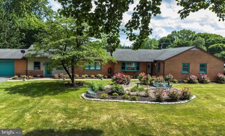 432 Hogestown Rd, Mechanicsburg, PA 17050