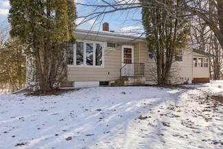 35663 University Ave NE, Cambridge, MN 55008