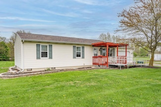 1754 Auburn Dr, Auburn, IN 46706