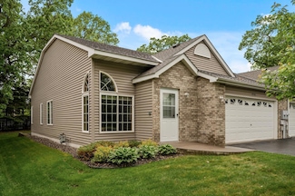 19136 Concord Ct NW, Elk River, MN 55330