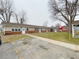 705 4th St, Garwin, IA 50632