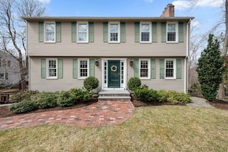 12 Red Coat Rd, Shrewsbury, MA 01545