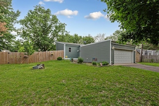 1858 Kennedy Ct, Northfield, MN 55057