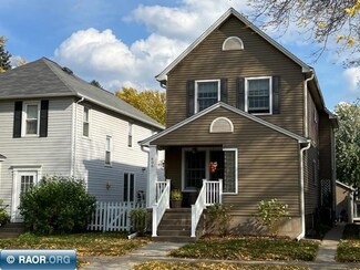 606 S 5th Ave, Virginia, MN 55792