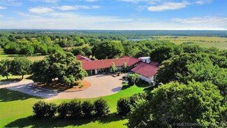 4012 Meridian Rd, Ardmore, OK 73401