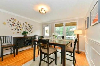 303 Cabot St, Newtonville, MA 02460