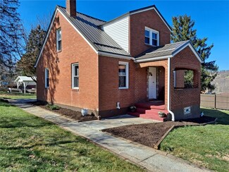 512 Walnut St, Monongahela, PA 15063