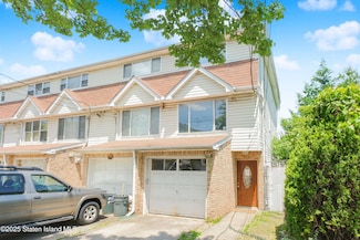 293 Wingham St, Staten Island, NY 10305
