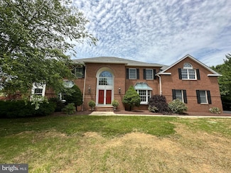 10 Taunton Ct, Princeton Junction, NJ 08550