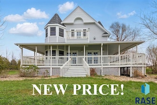 48289 255th St, Garretson, SD 57030