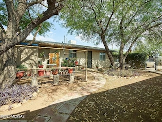 5653 E 28th St, Tucson, AZ 85711