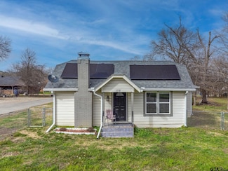 1118 W Frank St, Grand Saline, TX 75140