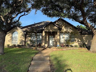 6706 Springmeadow Ln, Rowlett, TX 75089