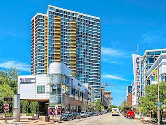 1720 Maple Ave Unit 2680, Evanston, IL 60201