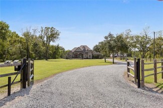 9421 Patterson Rd, New Orleans, LA 70131