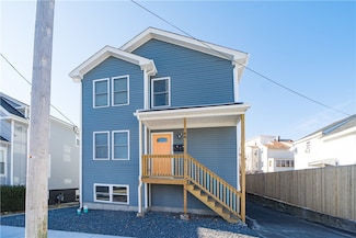 44 Hall St Unit 2, Providence, RI 02904