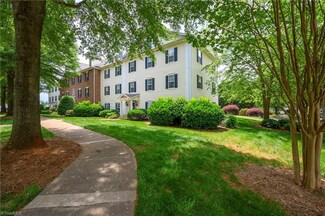 292 Town Park Dr Unit 201, Advance, NC 27006