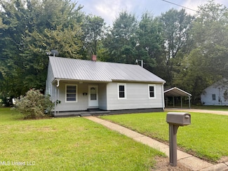41 W Pecan St, Grenada, MS 38901