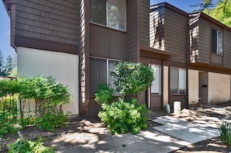 3600 Larchmont Square Ln, Sacramento, CA 95821
