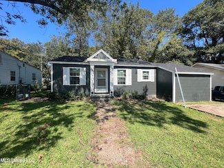 802 Farmer St, Cleveland, MS 38732