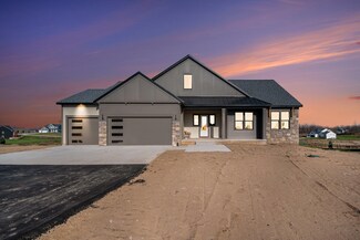 5631 SE Pioneer Pass Unit 15, Caledonia, MI 49316