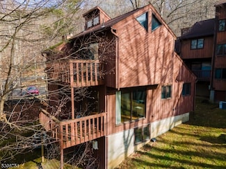 17 Village Way Unit 7, Vernon, NJ 07462