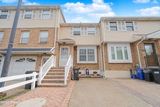 19 Deborah Loop, Staten Island, NY 10312