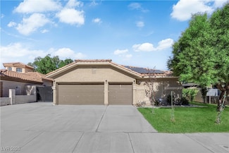 814 Singing Drum Dr, Henderson, NV 89002