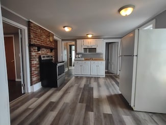 184 S Main St, Newport, NH 03773