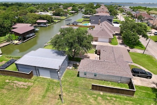 3601 17th St N, Texas City, TX 77590
