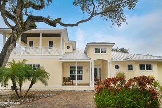 221 Columbus Ave, New Smyrna Beach, FL 32169