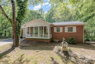 1444 Harris St, Statesville, NC 28677