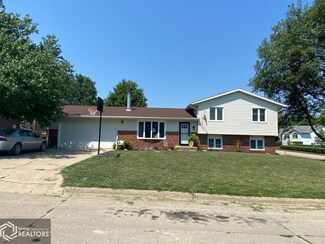 504 Southdale Dr, Carroll, IA 51401